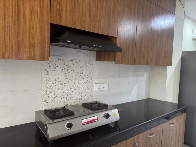 Kitchen, unitech-uniworld-gardens-2 2 Bedroom 1050 Sq.Ft. Apartment In Sector 47 Gurgaon 10509819