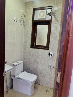 Bathroom in 1 BHK Builder Floor at Saket – for Rent