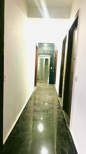 1 BHK Builder Floor For Rent in Saket