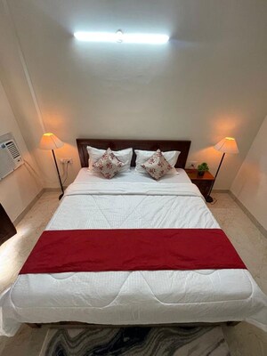 Bedroom in 2 BHK Apartment at Unitech Uniworld Gardens 2, Sector 47 – for Rent