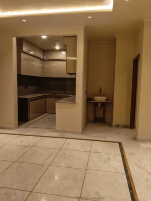 Room in 3 BHK Builder Floor at Naraina – for Sale