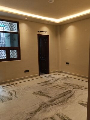 Room in 3 BHK Builder Floor at Naraina – for Sale