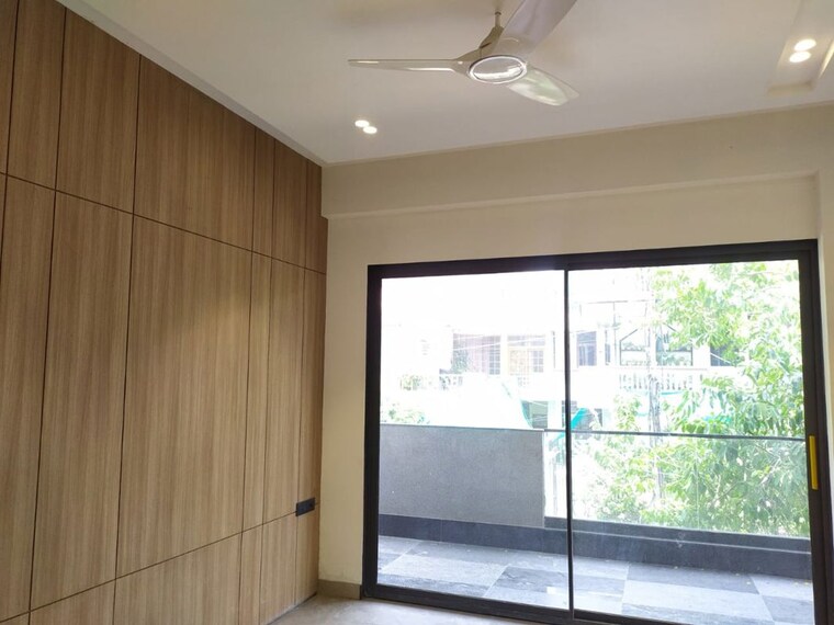 Room, mm-residency-gurgaon 4 Bedroom 300 Sq.Yd. Builder Floor In Sector 7 Gurgaon 10509876