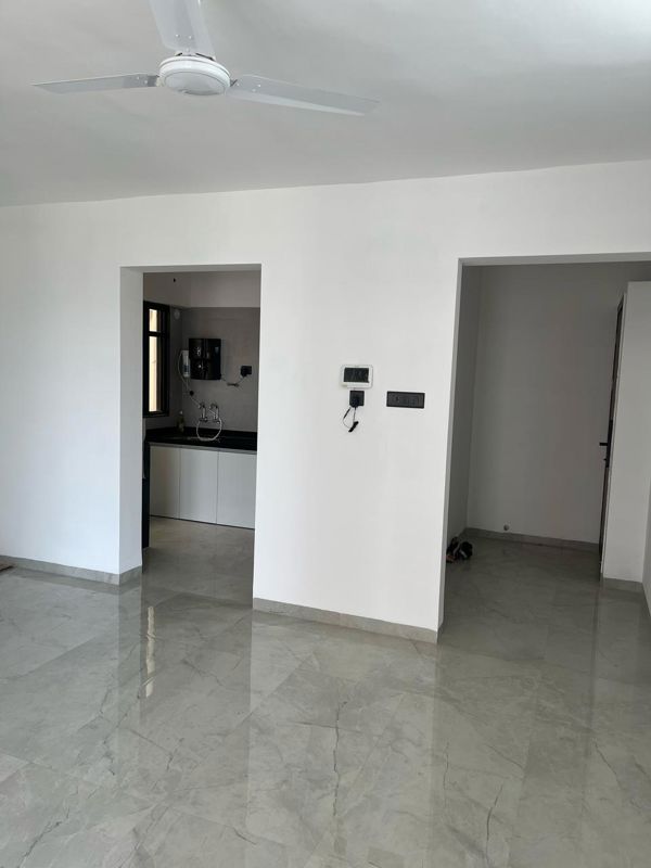 2.5 BHK 1450 Sq.Ft. Apartment in Uttam Tower