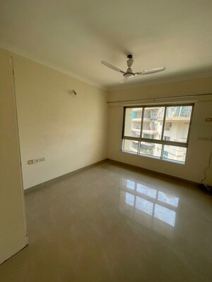 Room in 3 BHK Apartment at Nahar Amrit Shakti, Chandivali – for Sale