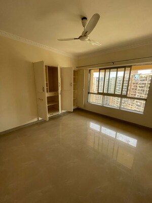 Room in 3 BHK Apartment at Nahar Amrit Shakti, Chandivali – for Sale