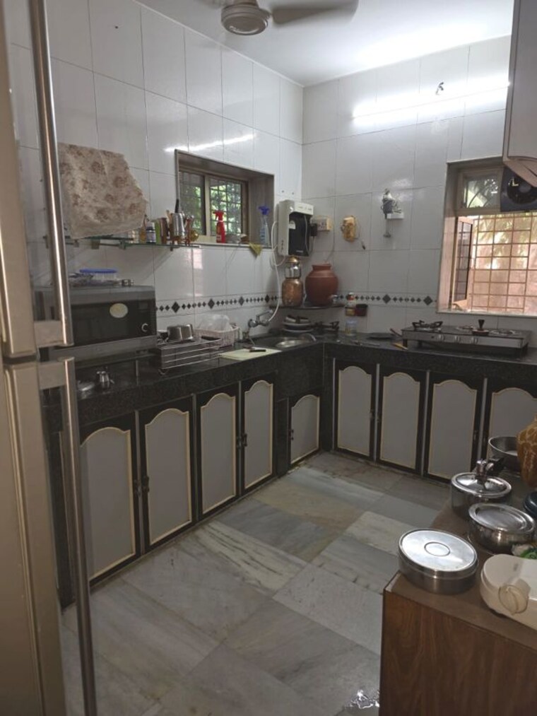 Kitchen, juhu-darshan-chs 2 Bedroom 612 Sq.Ft. Apartment In Andheri West Mumbai 10510000