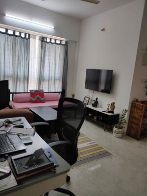 1 BHK Apartment For Rent in Lodha Amara, Kolshet Road