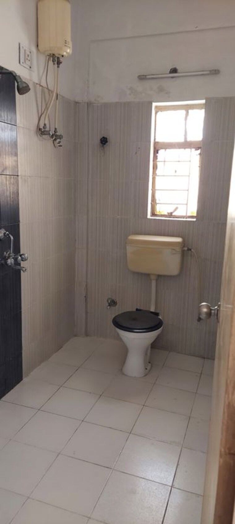 Bathroom, merlin-trinoyoni 3 Bedroom 1400 Sq.Ft. Apartment In Behala Kolkata 10498951