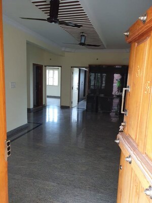 Parking in 6 BHK Independent House at Vidyaranyapura – for Sale