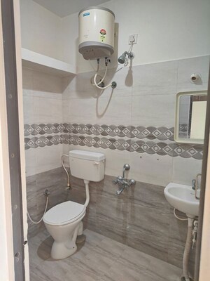 Bathroom in 1 BHK Builder Floor at Yeshwanthpur – for Rent