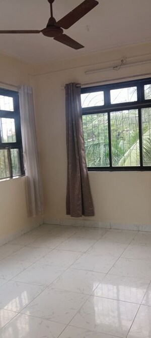 1 BHK Apartment For Rent in Janakdeep Apartment, Andheri West