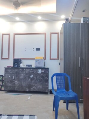 Team Area in 2 BHK Builder Floor at Lajpat Nagar 4 – for Rent