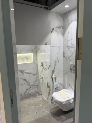 Bathroom in 4 BHK Apartment at Lodha World View, Worli – for Rent