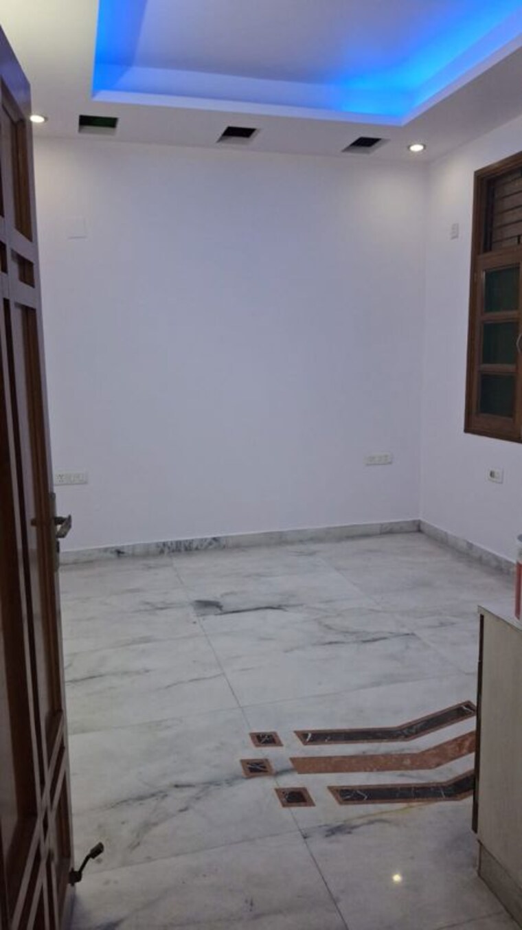 Room, pitampura 4 Bedroom 3600 Sq.Ft. Builder Floor In Pitampura Delhi 10510063