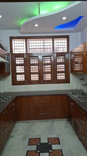 Kitchen in 4 BHK Builder Floor at Pitampura – for Rent