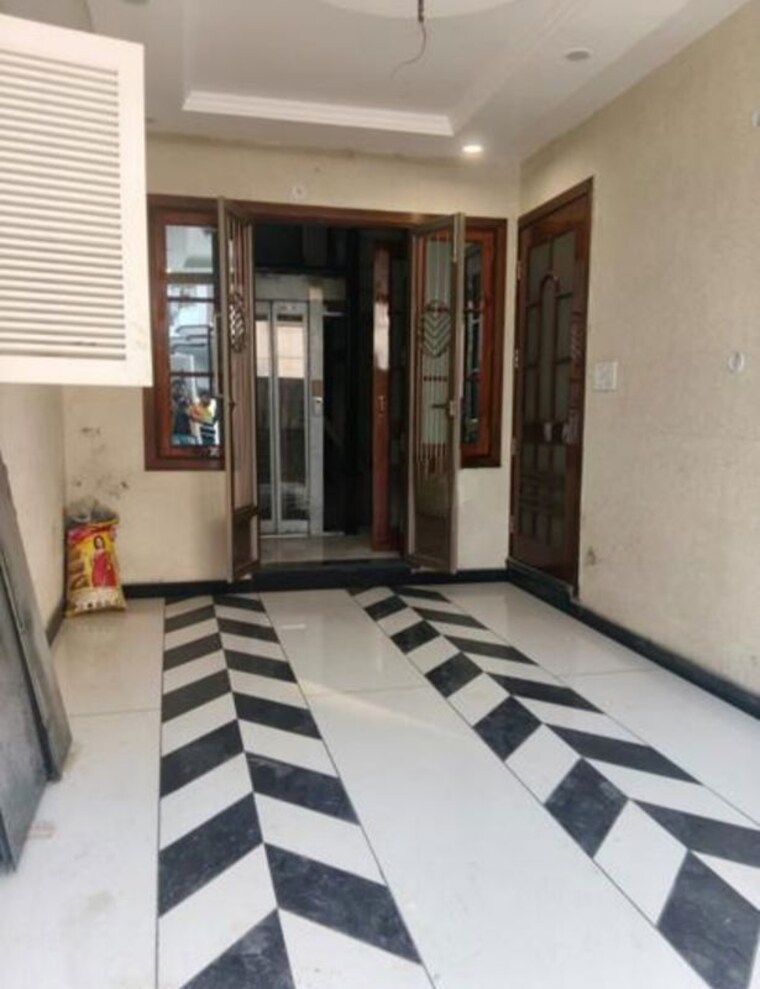 Bedroom, sas-shalimar-grand 3 Bedroom 1900 Sq.Ft. Apartment In Butler Colony Lucknow 10510057