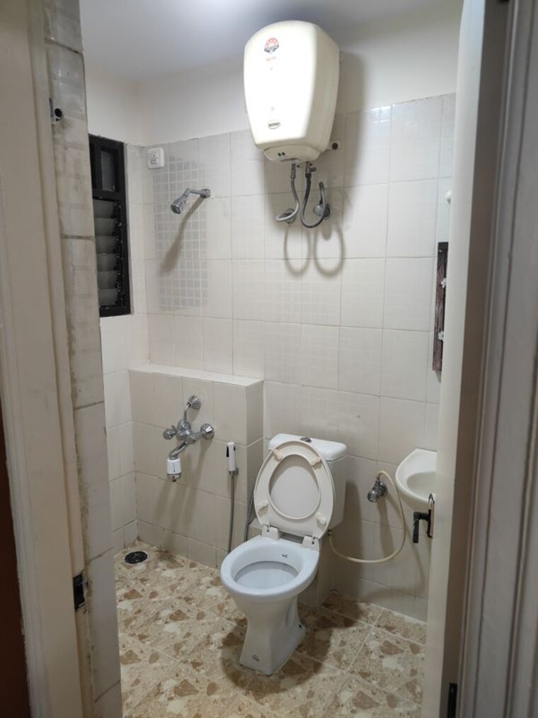 Bathroom, gopalan-royal-palms 2.5 Bedroom 1650 Sq.Ft. Apartment In Kaggadasapura Bangalore 10510047