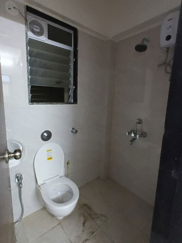 Bathroom, dgs-sheetal-tapovan 1 Bedroom 400 Sq.Ft. Apartment In Malad East Mumbai 10510069