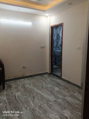 Room in 2 BHK Builder Floor at Savitri Nagar – for Rent