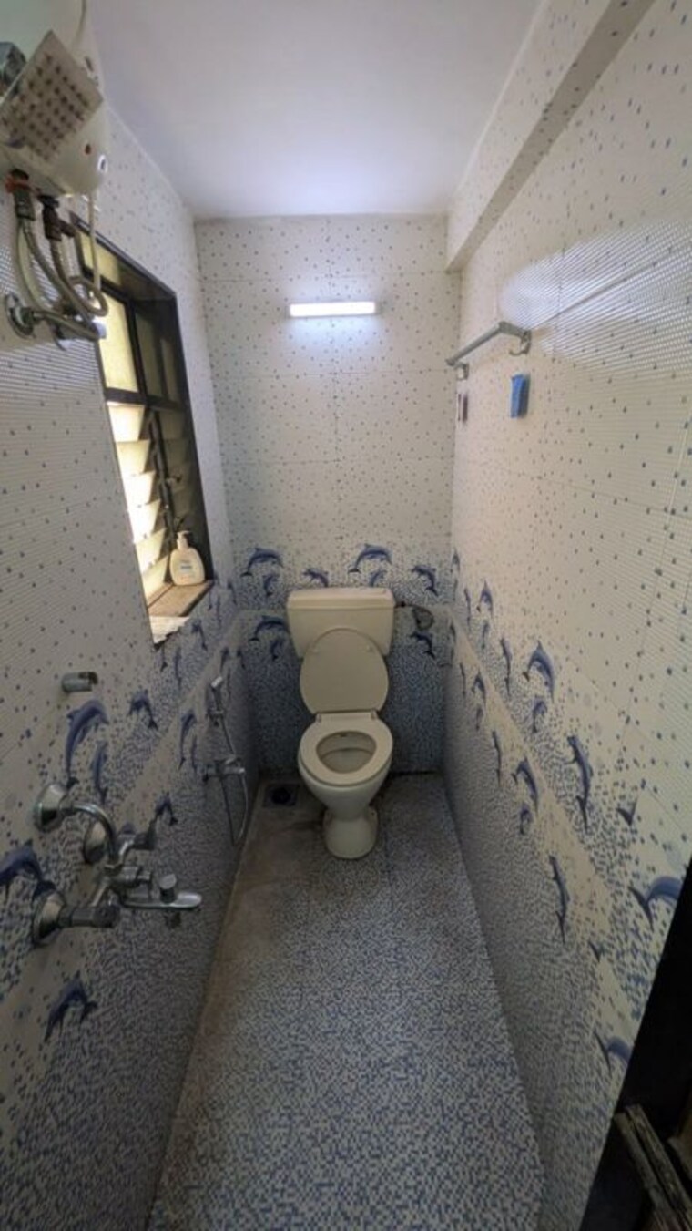 Bathroom, satellite-garden 1 Bedroom 600 Sq.Ft. Apartment In Goregaon East Mumbai 10510082