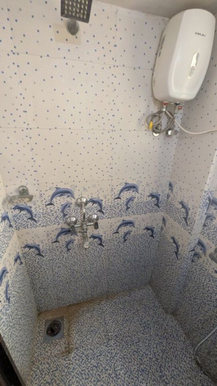 Bathroom, satellite-garden 1 Bedroom 600 Sq.Ft. Apartment In Goregaon East Mumbai 10510082