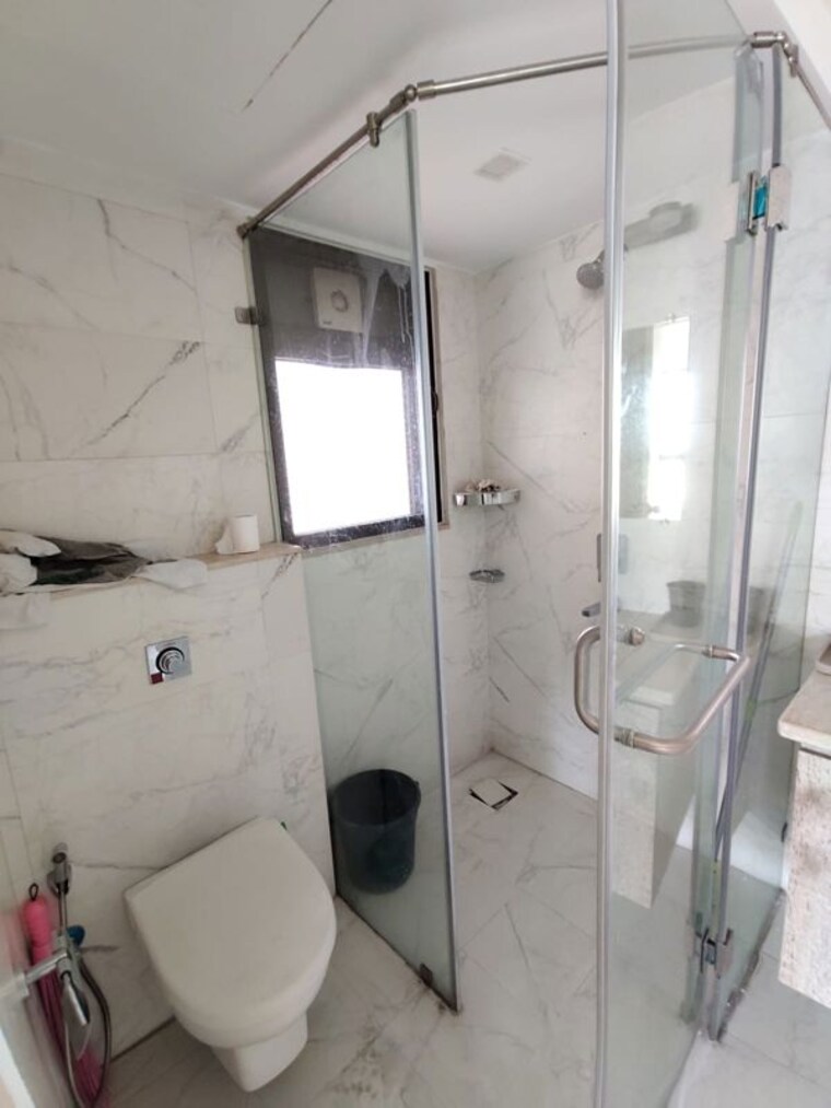 Bathroom, piramal-aranya-avyan 2 Bedroom 740 Sq.Ft. Apartment In Byculla Mumbai 10510094