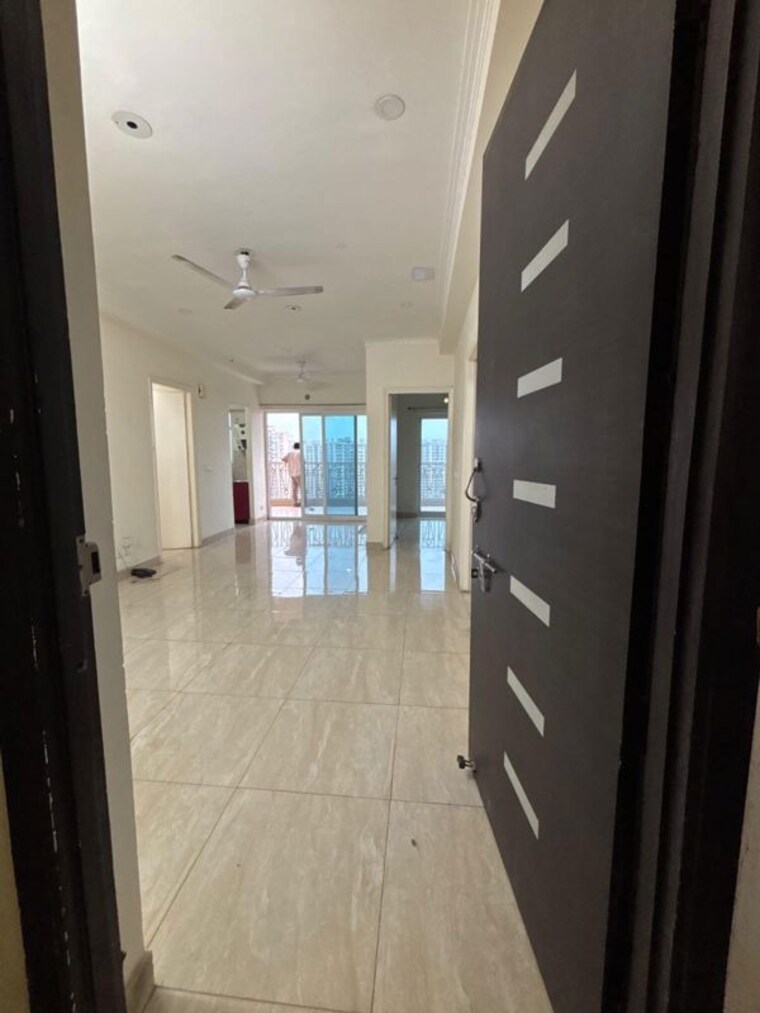 undefined, gaur-city-7th-avenue 3 Bedroom 1450 Sq.Ft. Apartment In Sector 4 Greater Noida Greater Noida 10510116