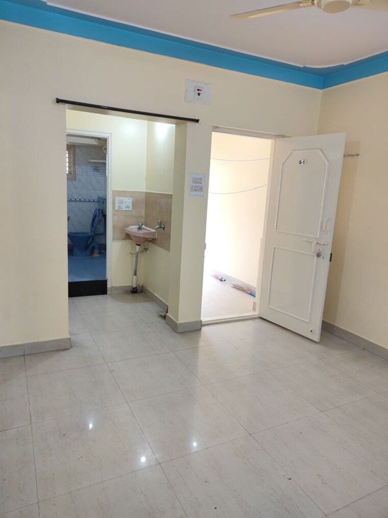 Room, gopalpura 1 Bedroom 500 Sq.Ft. Builder Floor In Gopalpura Bangalore 10510126