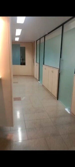Room in  Office Space at Kalpataru Court, Chembur – for Rent