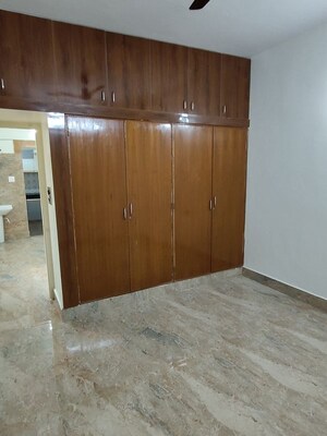 Room in 2 BHK Builder Floor at Sudhama Nagar – for Rent