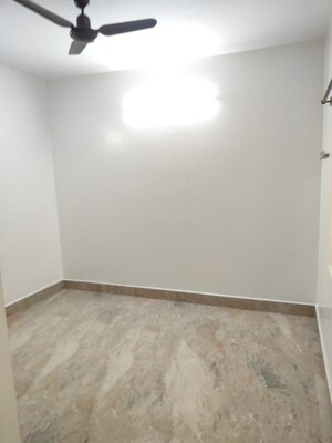 Room in 2 BHK Builder Floor at Sudhama Nagar – for Rent