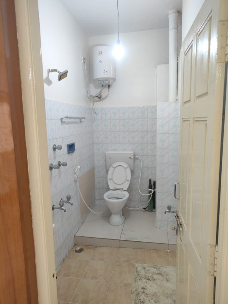 Bathroom, sudhama nagar 2 Bedroom 1100 Sq.Ft. Builder Floor In Sudhama Nagar Bangalore 10510132