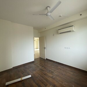 3.5 BHK Apartment For Rent in Conscient Heritage Max II, Sector 102