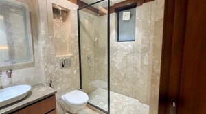 Bathroom in 3 BHK Builder Floor at BPTP Amstoria, Sector 102 – for Rent