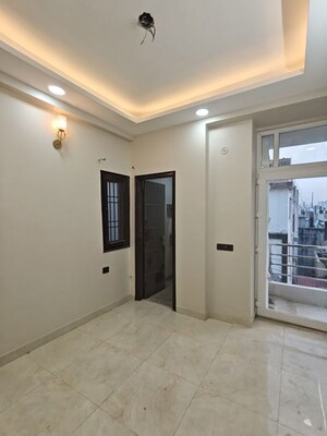 Room in 4 BHK Builder Floor at Indrapuram – for Sale