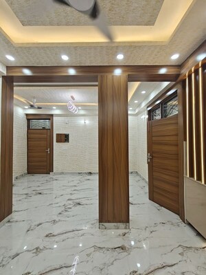 Building Lobby in 4 BHK Builder Floor at Indrapuram – for Sale