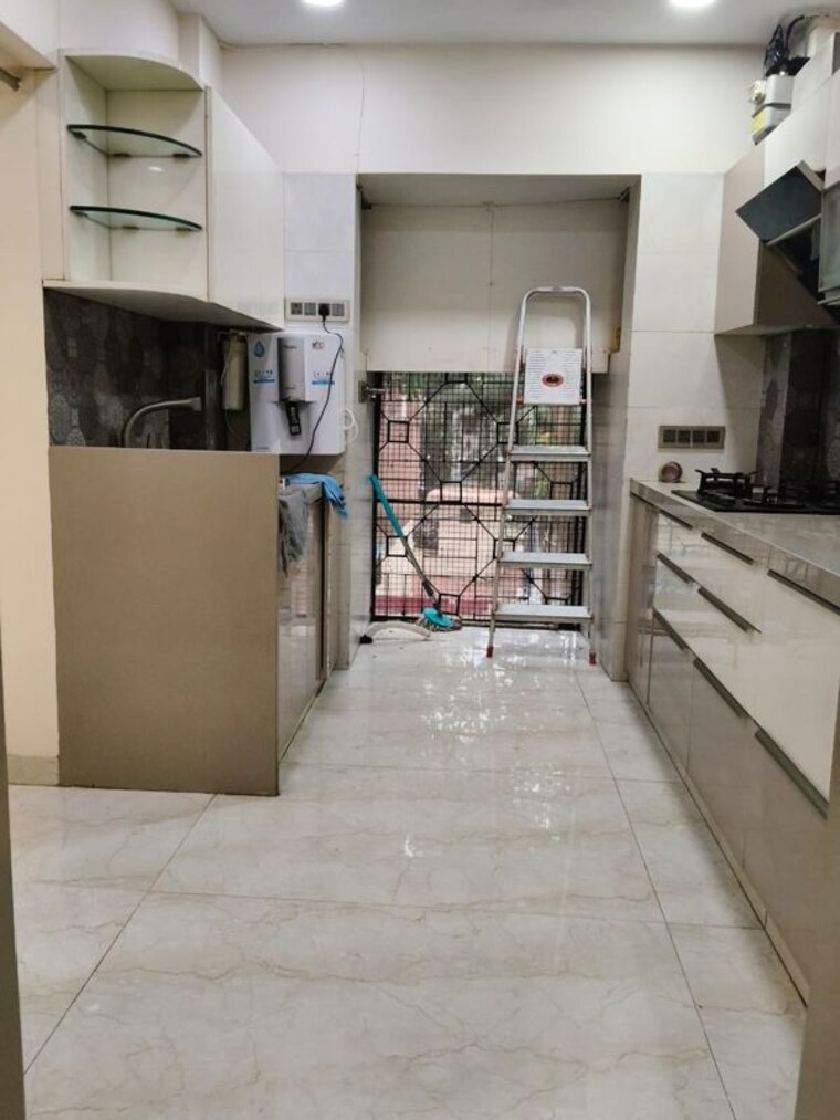  Parking, vaibhav-paradise 1 Bedroom 470 Sq.Ft. Apartment In Santacruz East Mumbai 10510174
