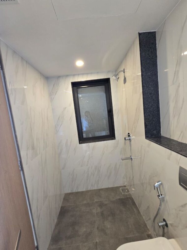 Bathroom, lodha-woods 3.5 Bedroom 1300 Sq.Ft. Apartment In Kandivali East Mumbai 10510177
