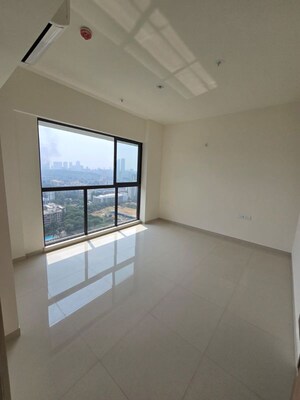 Room in 3.5 BHK Apartment at Lodha Woods, Kandivali East – for Rent