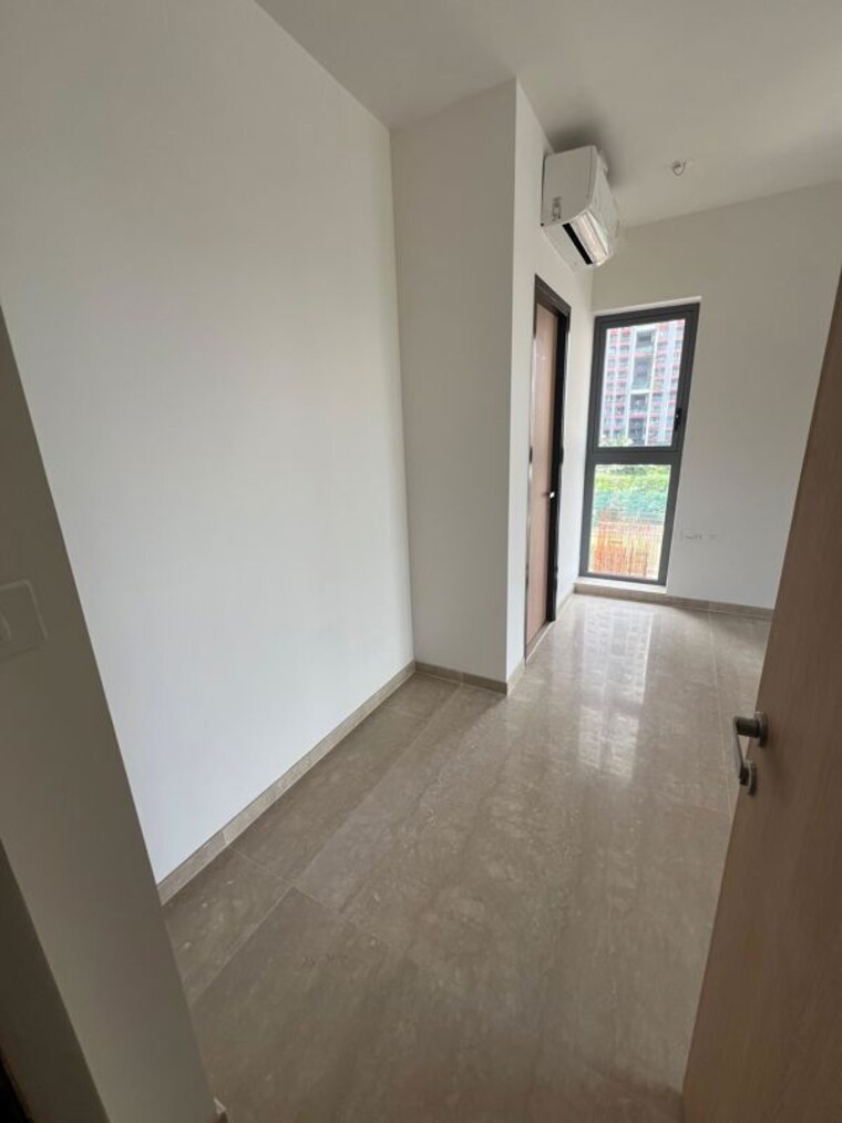 Room, lodha-new-cuffe-parade 4 Bedroom 1768 Sq.Ft. Apartment In Wadala Mumbai 10510252