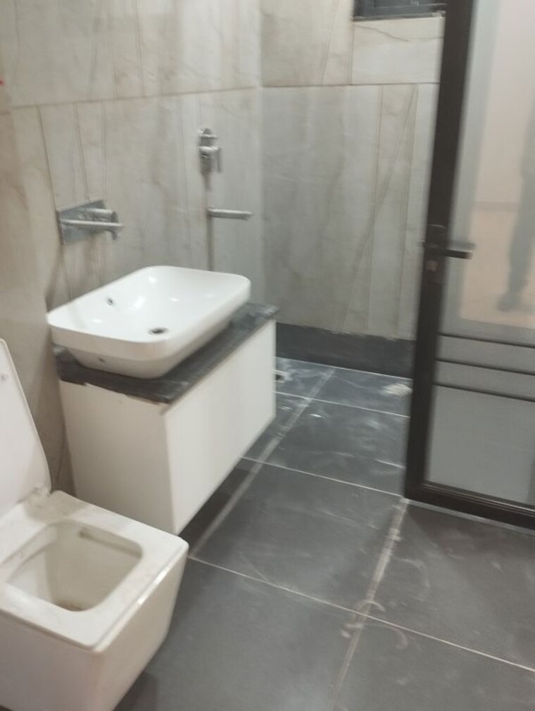 Bathroom, parsvnath-city 4 Bedroom 450 Sq.Yd. Builder Floor In Sector 8 Sonipat 10510274