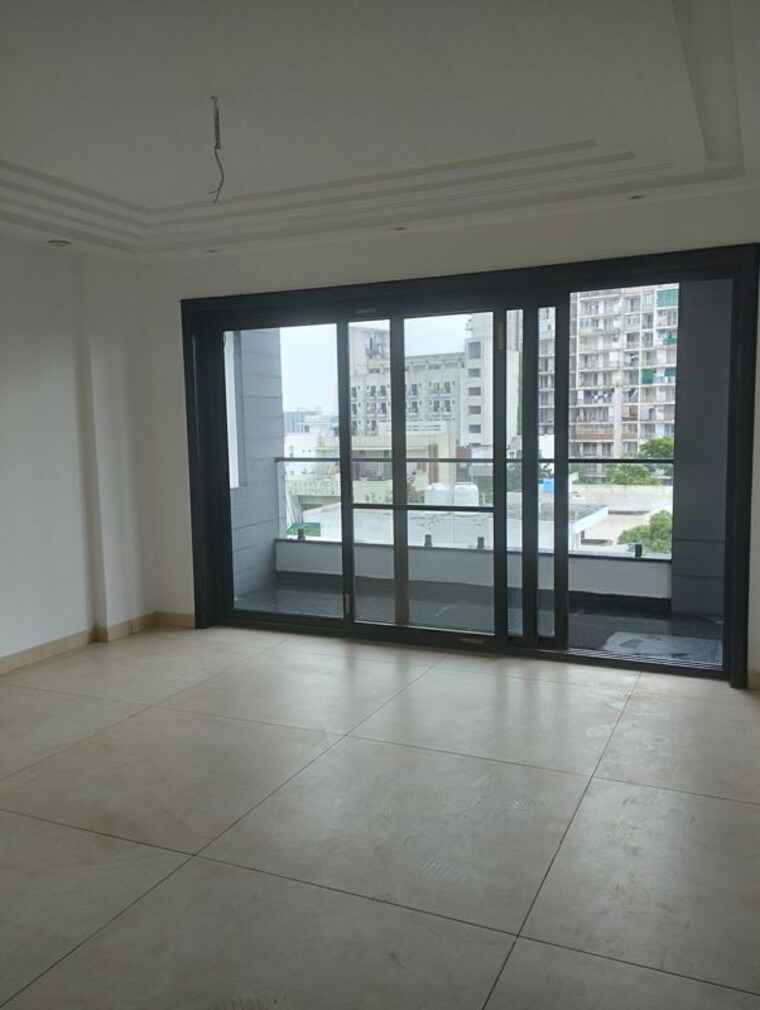 Room, parsvnath-city 4 Bedroom 450 Sq.Yd. Builder Floor In Sector 8 Sonipat 10510274