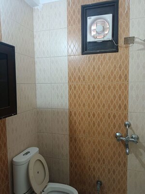 Bathroom in 2 BHK Builder Floor at Sector 52 – for Rent