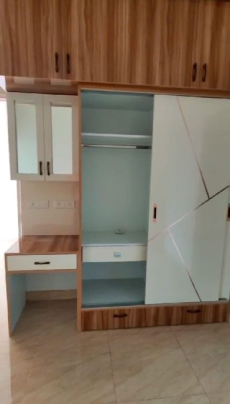 undefined, gaur-city-7th-avenue 3 Bedroom 1350 Sq.Ft. Apartment In Sector 4 Greater Noida Greater Noida 10510287
