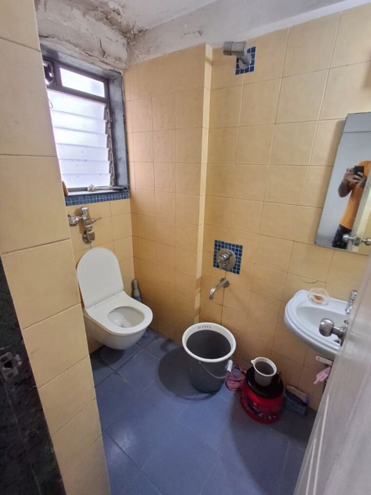 Bathroom, cosmos-lounge 2.5 Bedroom 1150 Sq.Ft. Apartment In Manpada Thane 10510272