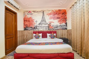 Bedroom in 3 BHK Builder Floor at Sector 46 – for Rent
