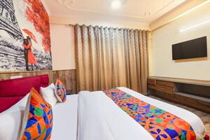 Bedroom in 3 BHK Builder Floor at Sector 46 – for Rent