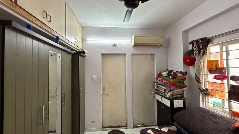 Kitchen, satellite 1 Bedroom 550 Sq.Ft. Apartment In Satellite Ahmedabad 10510279