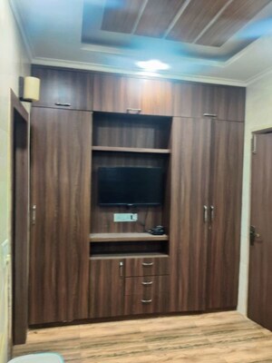 1 RK Builder Floor – Exterior View View at Dlf Cyber City - for Rent